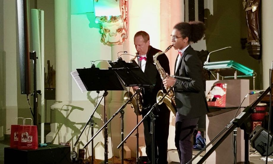 Wolfgang Busse (l.) im Duett mit Jonathan Awuah.