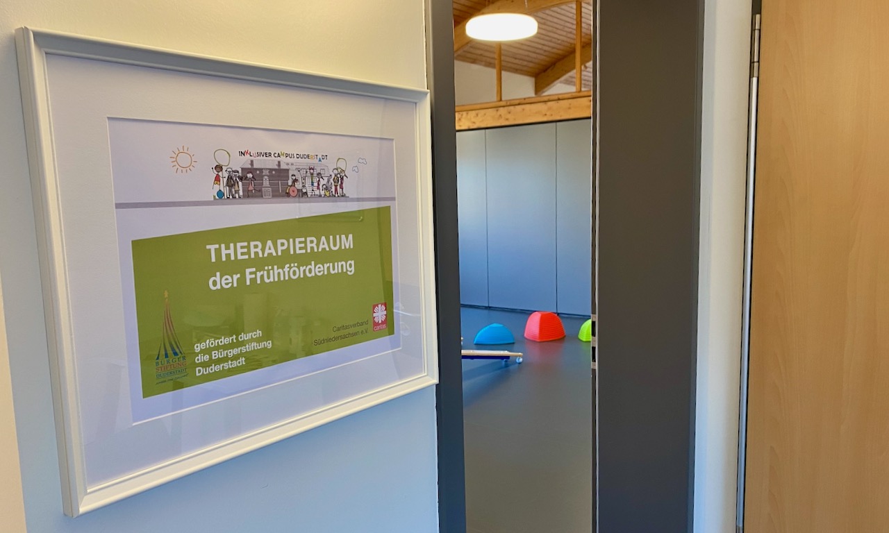 Eingang zum Therapieraum im Inklusiven Campus Duderstadt. | Foto: Caritas