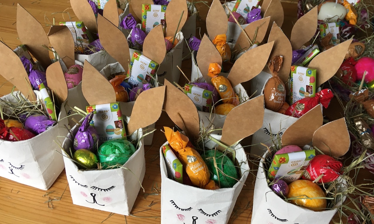 Die Katholische Hochschulgemeinde Göttingen (khg) bastelte Osternester und sammelte Osterbriefe, beides wurde von der Caritas-Sozialstation Göttingen / Gleichen an Alleinlebende weitergeschenkt. | Foto: Daniela Ramb / khg