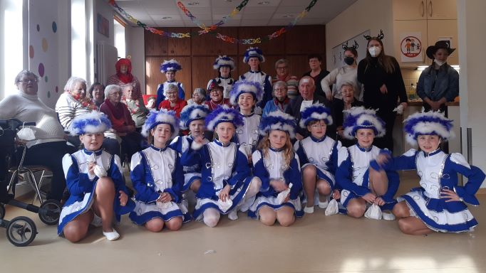 Die Mingeröder Kindergarde zeigte ihr Können in der Caritas-Tagespflege. | Foto: Caritas