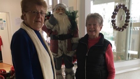 Backen und Basteln in der Tagespflege Duderstadt. | Foto: Caritas